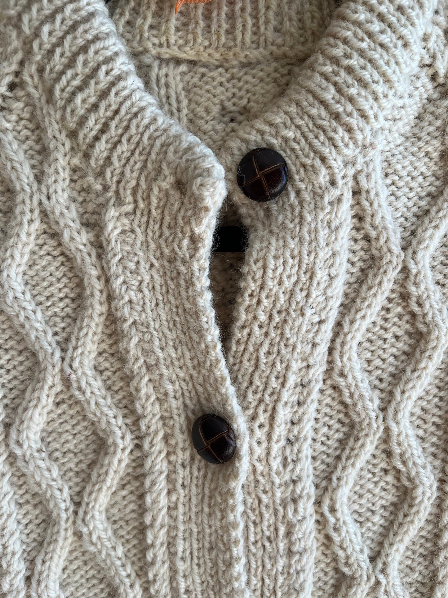 Vintage wool (?) cream crew neck cardigan, large