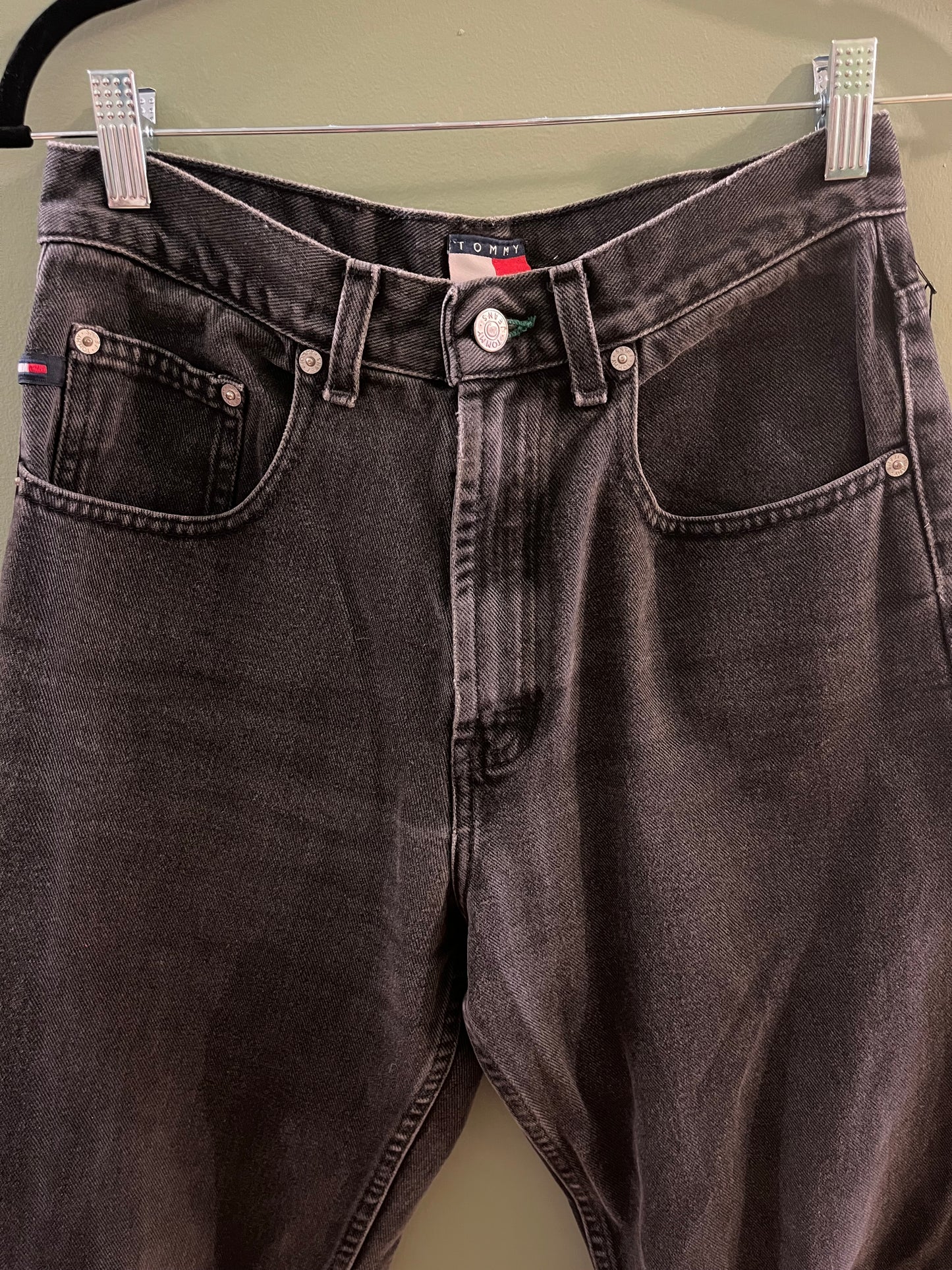 Vintage 90’s Tommy Hilfiger black jeans, s/28