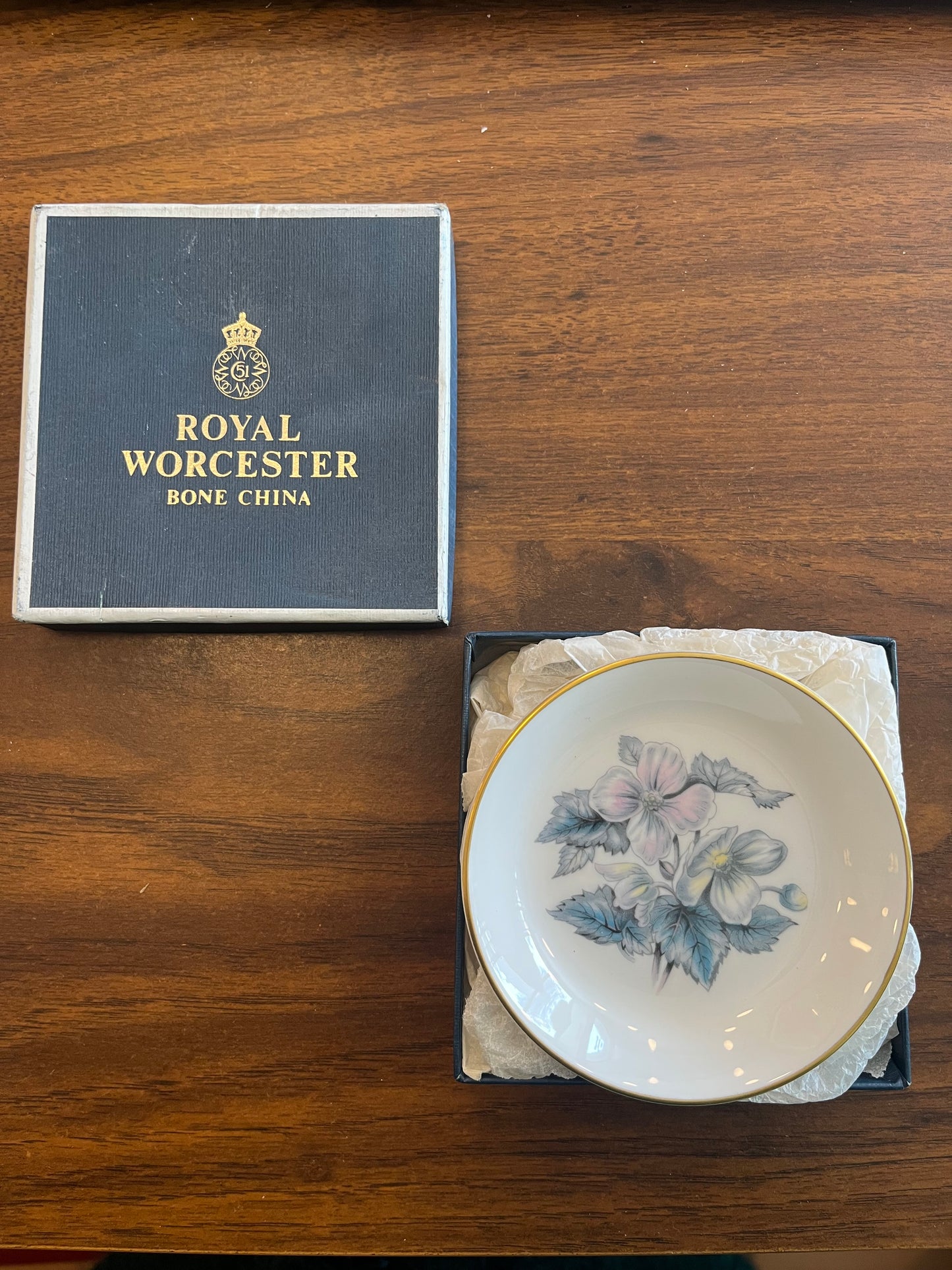Royal Worcester China Plates, Set of Two