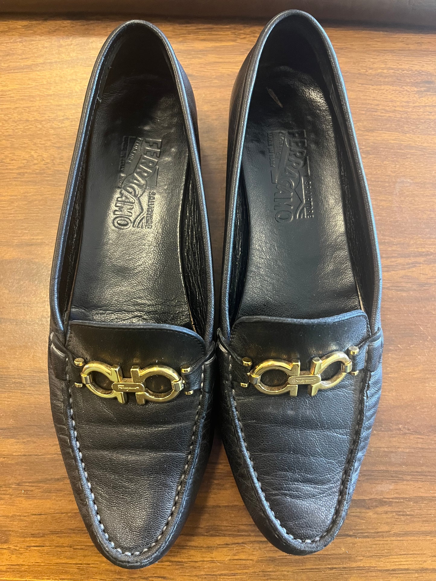 Black Leather Salvatore Ferragamo Loafers, 8B