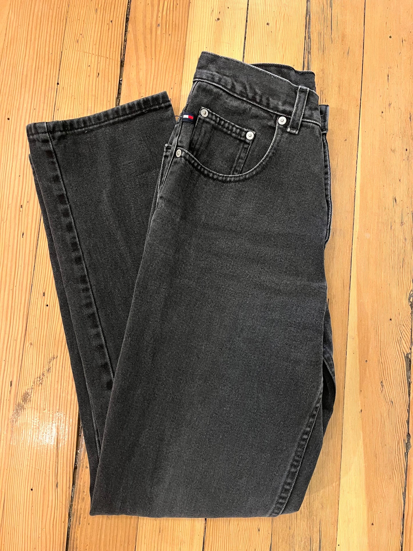 Vintage 90’s Tommy Hilfiger black jeans, s/28