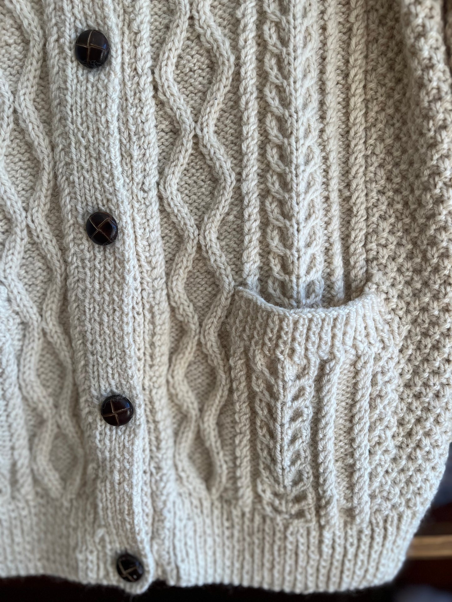 Vintage wool (?) cream crew neck cardigan, large