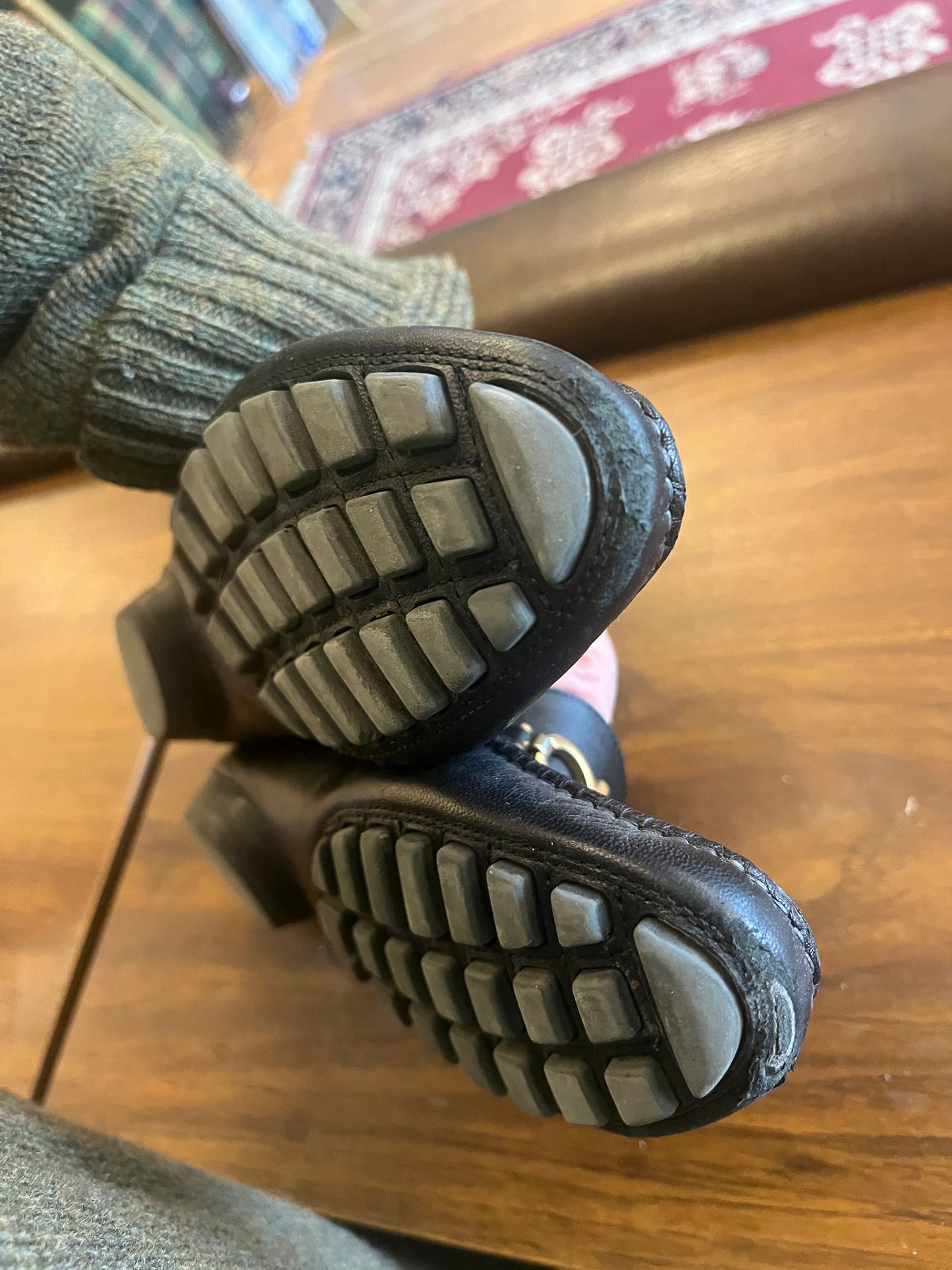 Black Leather Salvatore Ferragamo Loafers, 8B