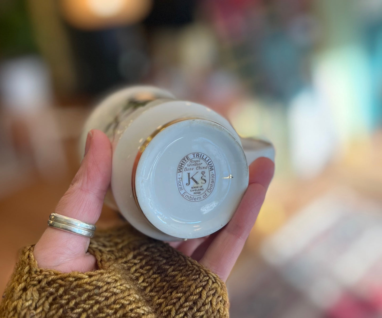 Vintage Trillium Mug