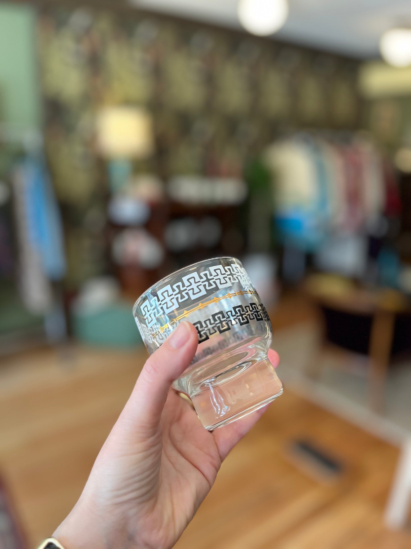 Mid century Heavy bottom glasses