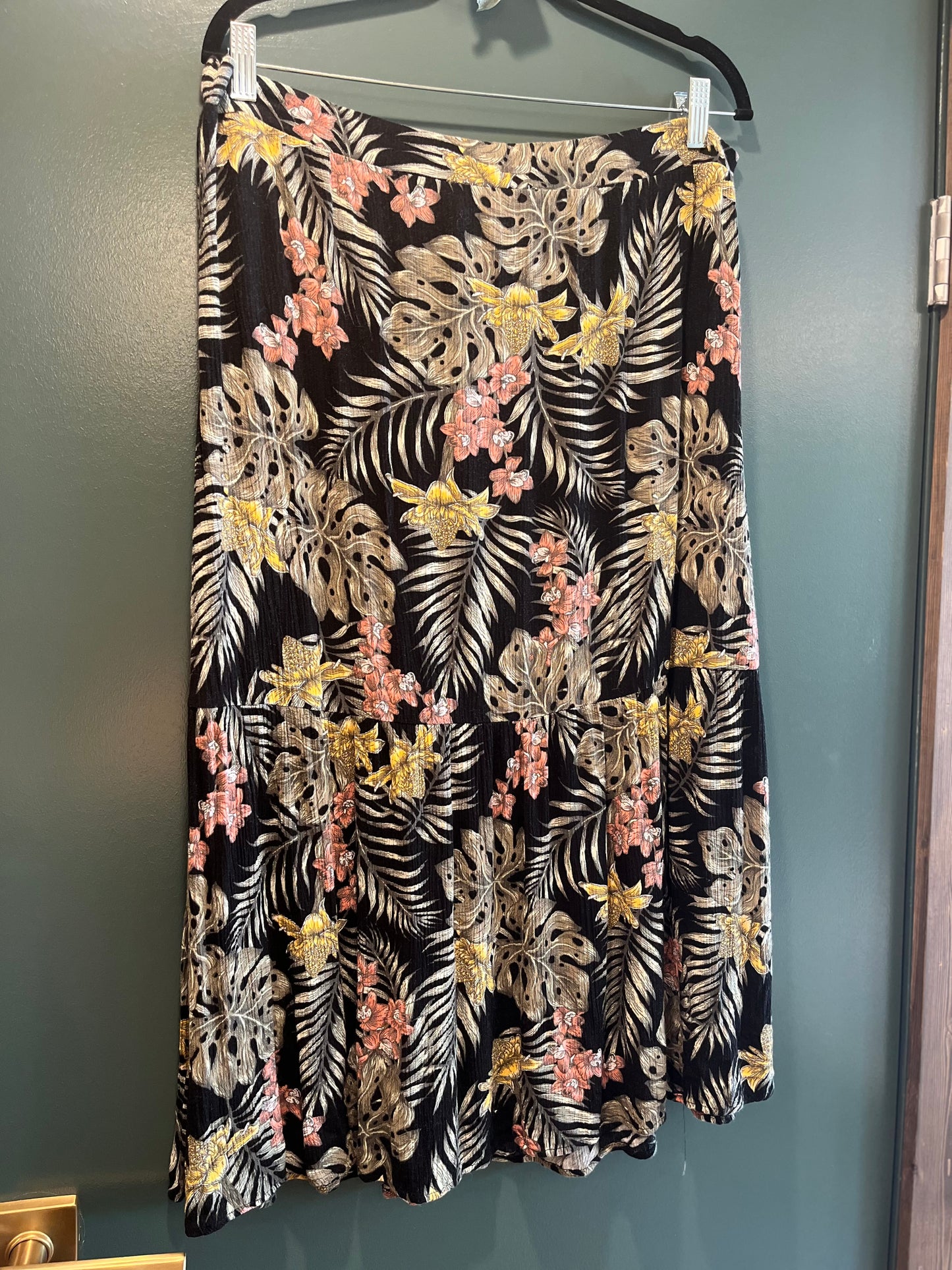 Suzy Shier Botanical Skirt, XL
