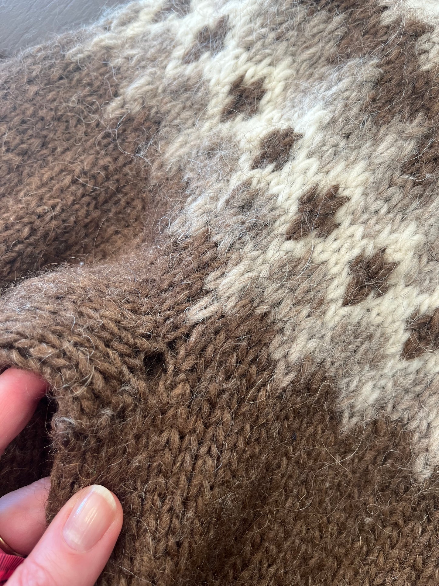 Sale! Vintage Hand Knit Wool Sweater in Brown, S/M