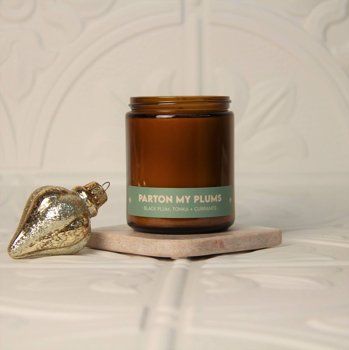 Sale! HOLIDAY Parton My Plums Soy Wax Candle -plum tonka currant