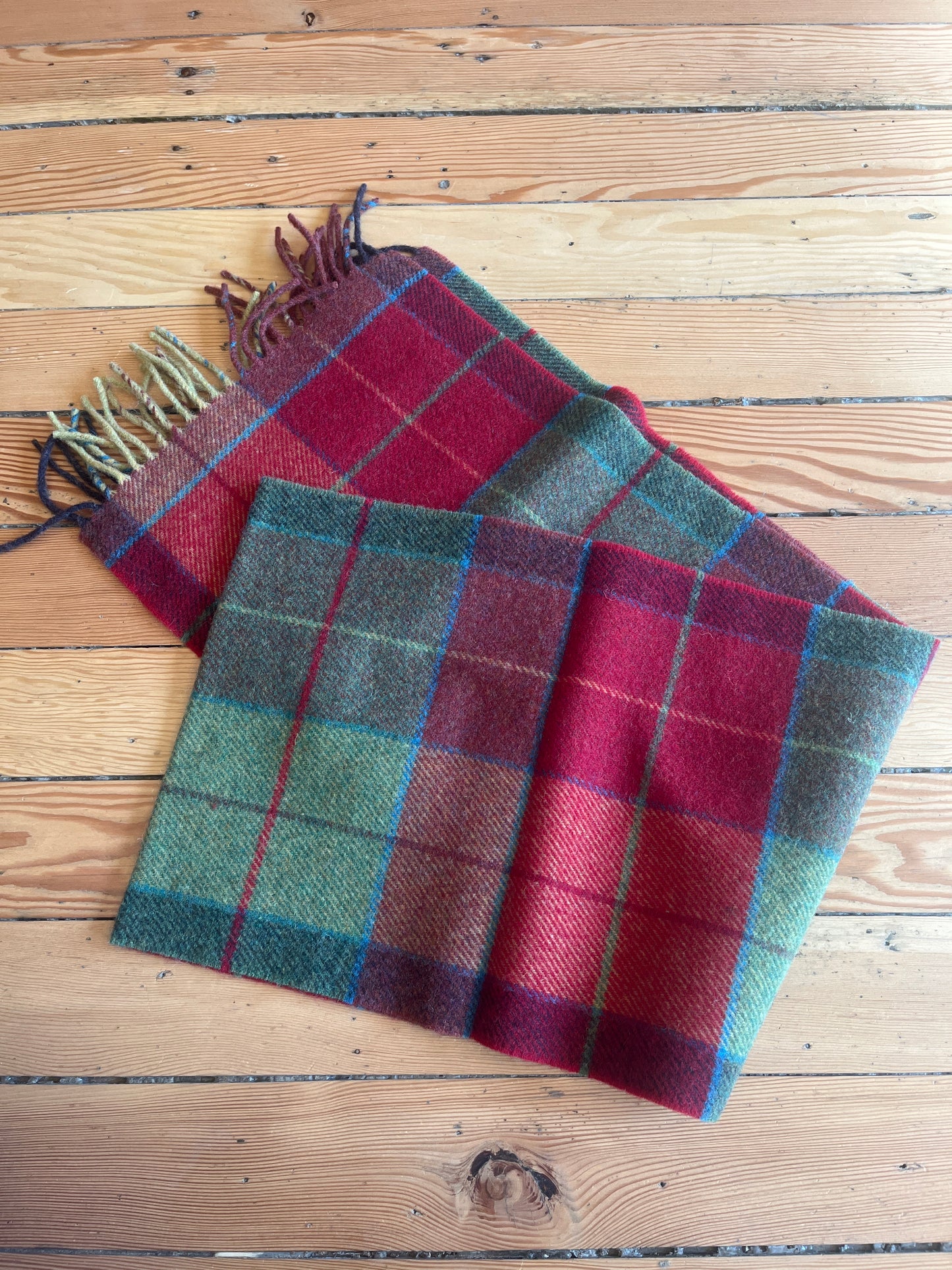 Foxford wool scarf - red plaid