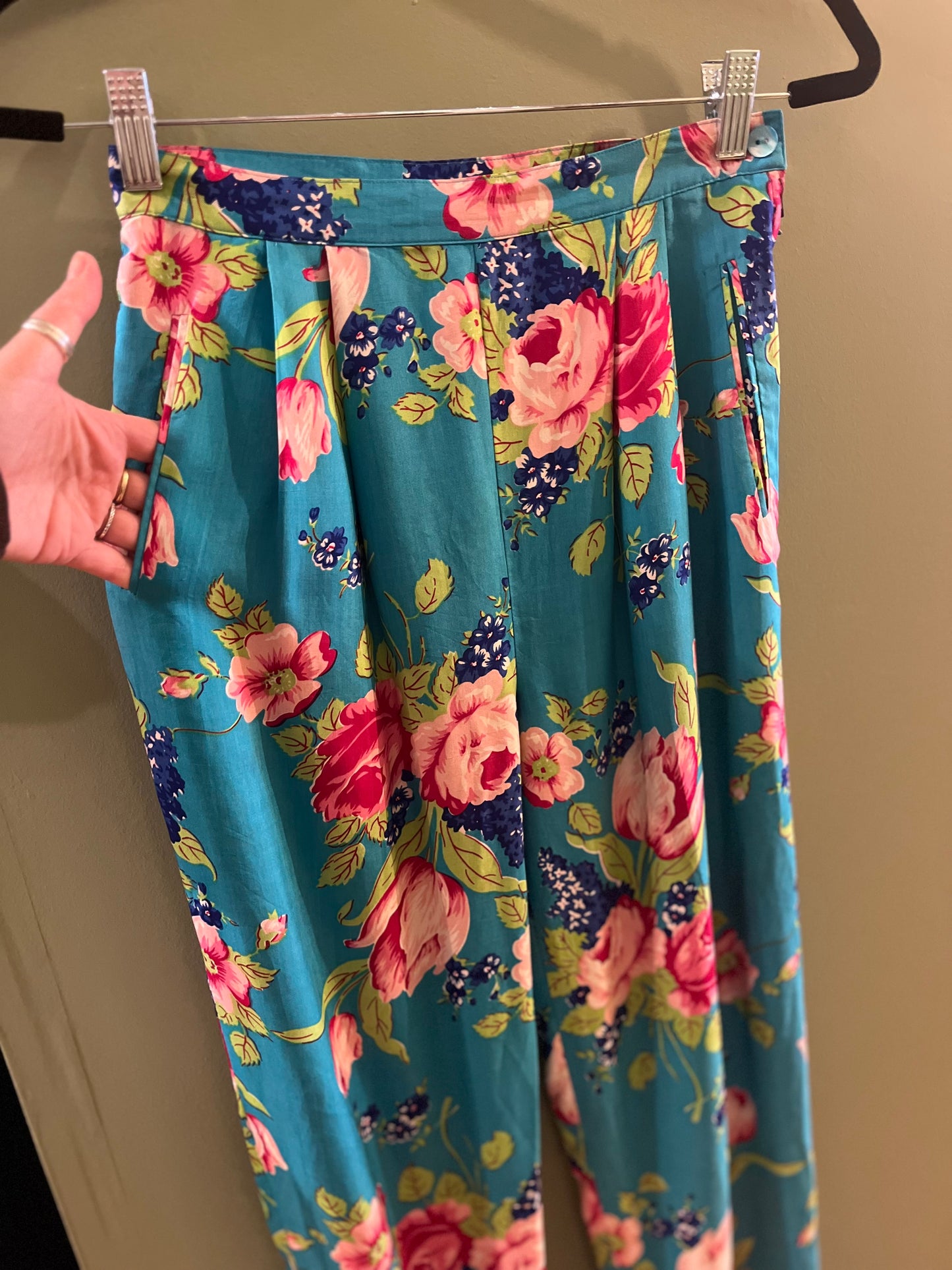 Vintage Adrienne Vittadini Silk trousers, extra small