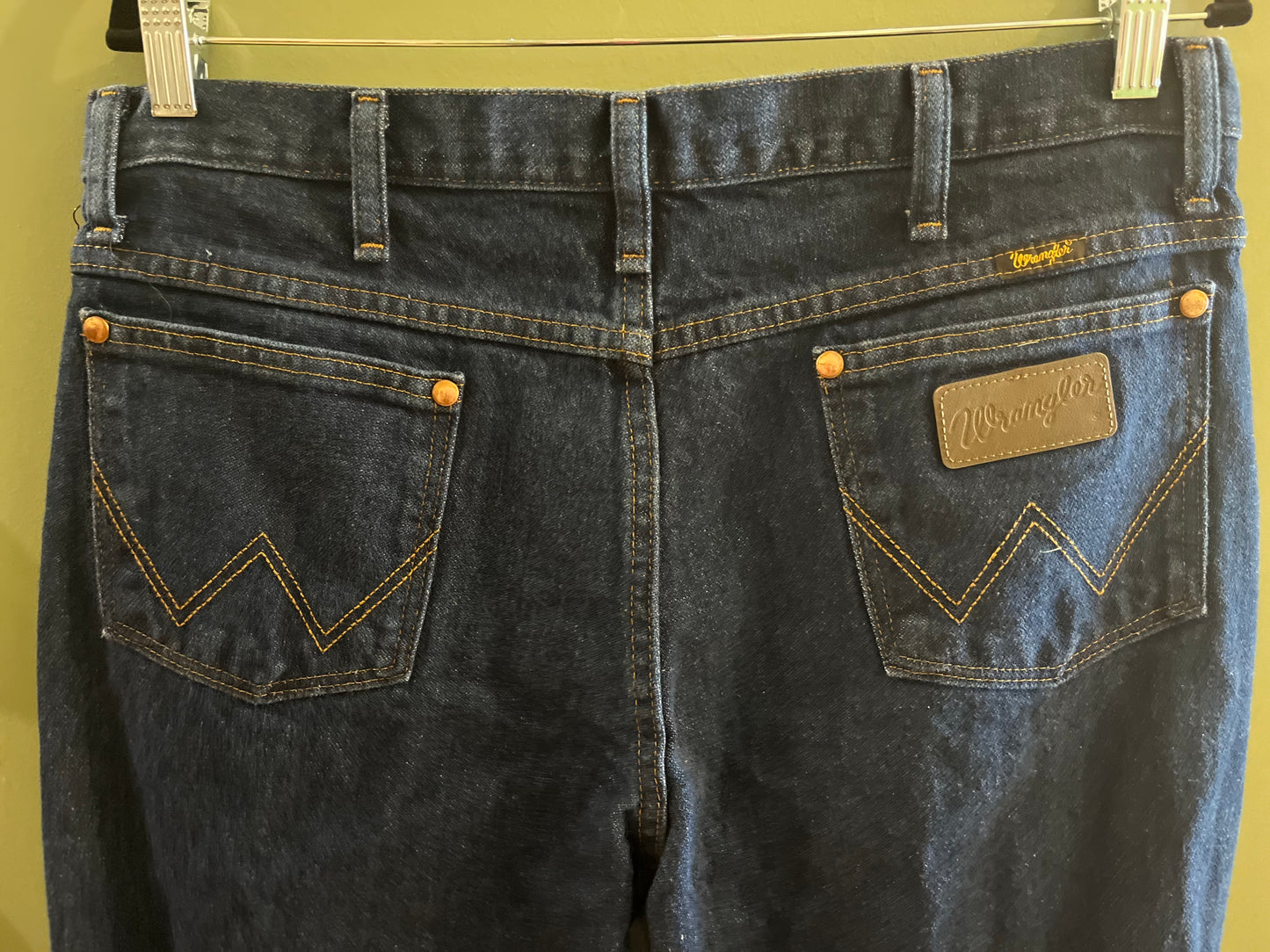 Dark Wash Wrangler Jeans, 35/L/XL