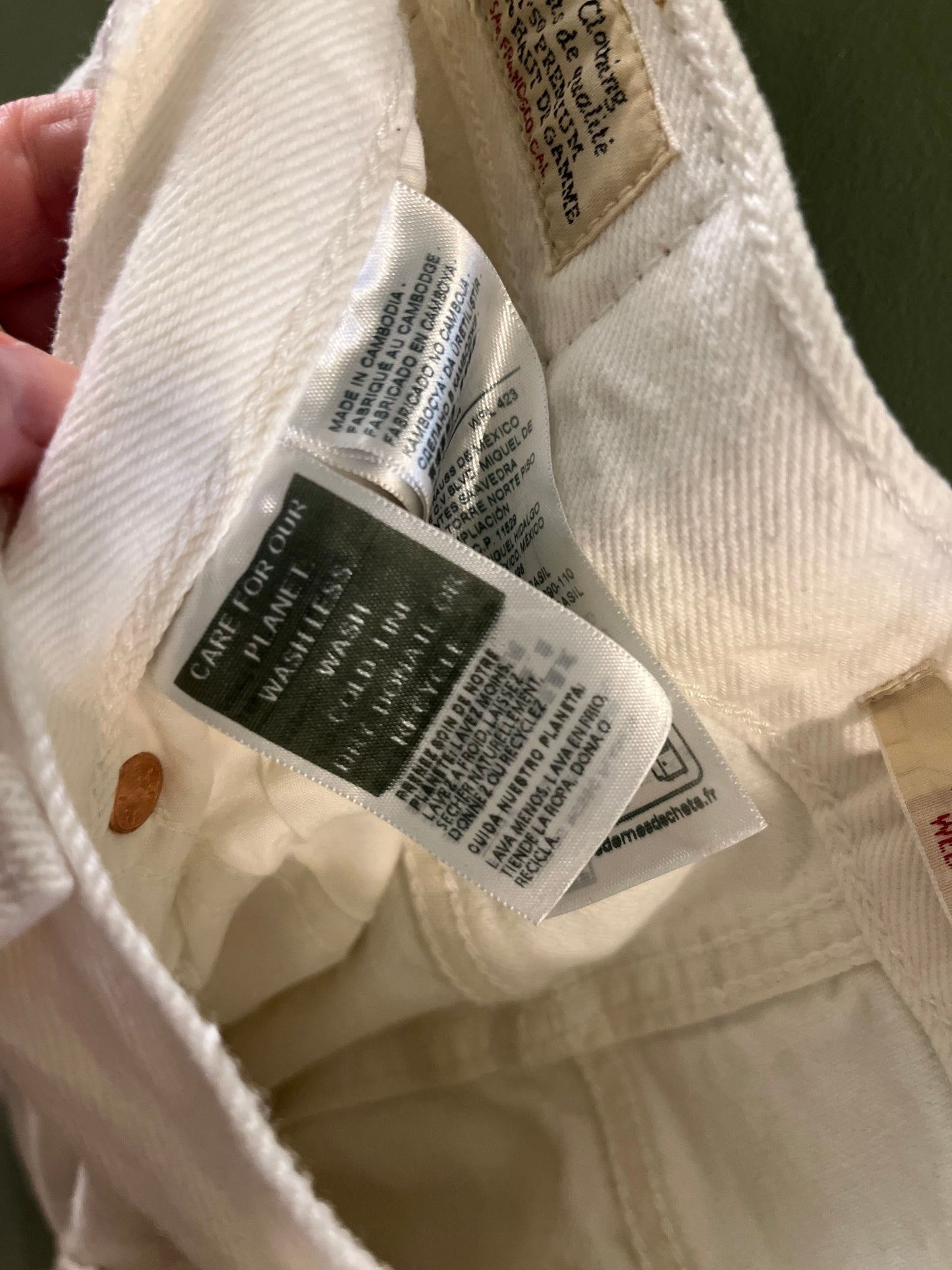Non vintage Levis off-white, 27/s