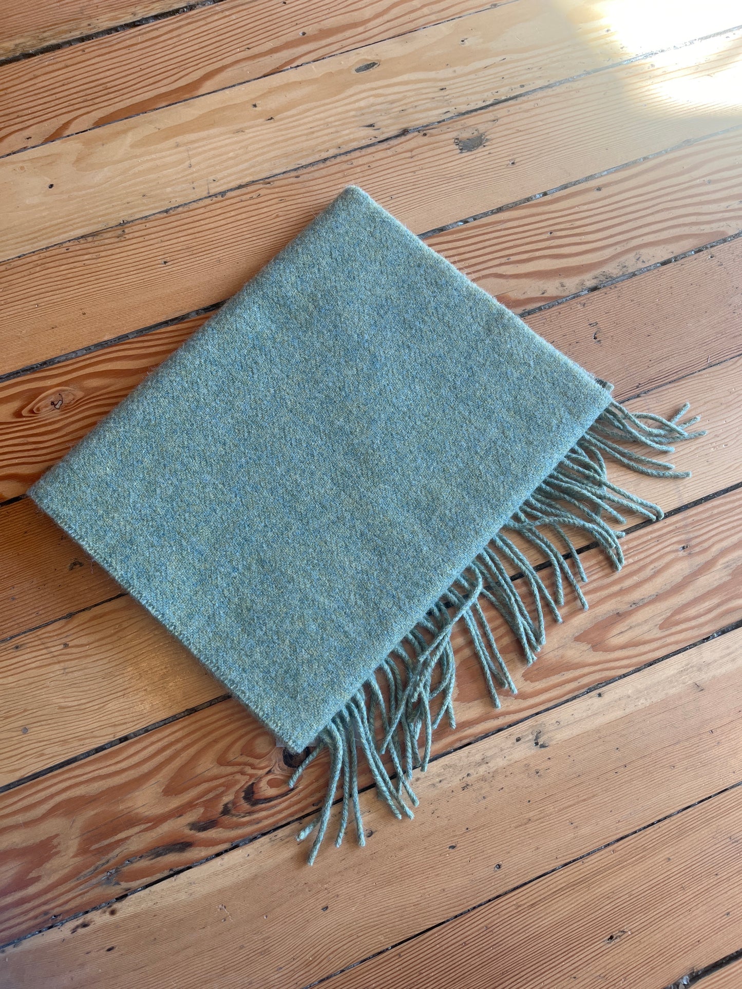 Foxford wool scarf - green