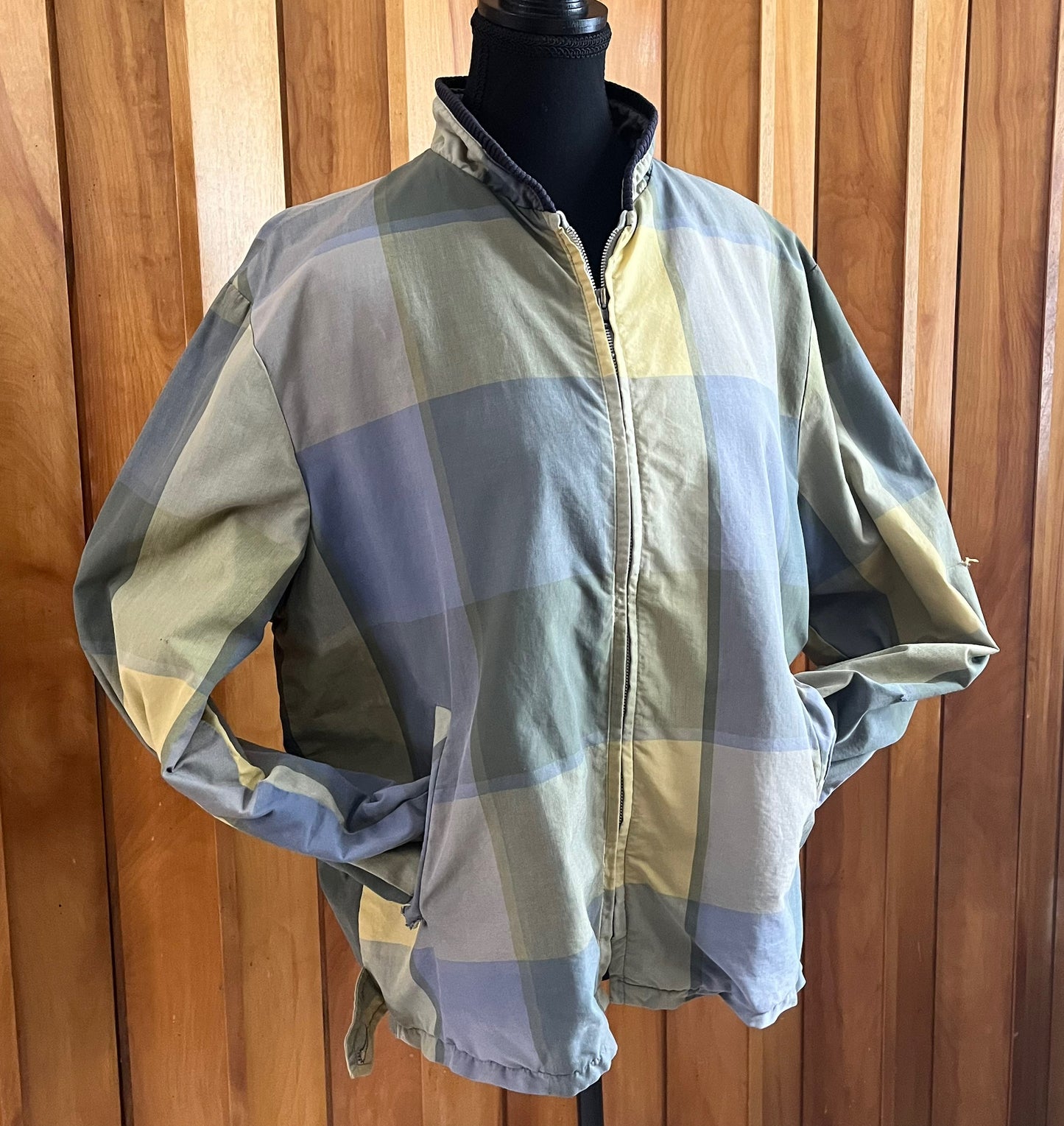 Sale! Vintage 1940/50/60’s Plaid Zip-up Jacket, Medium