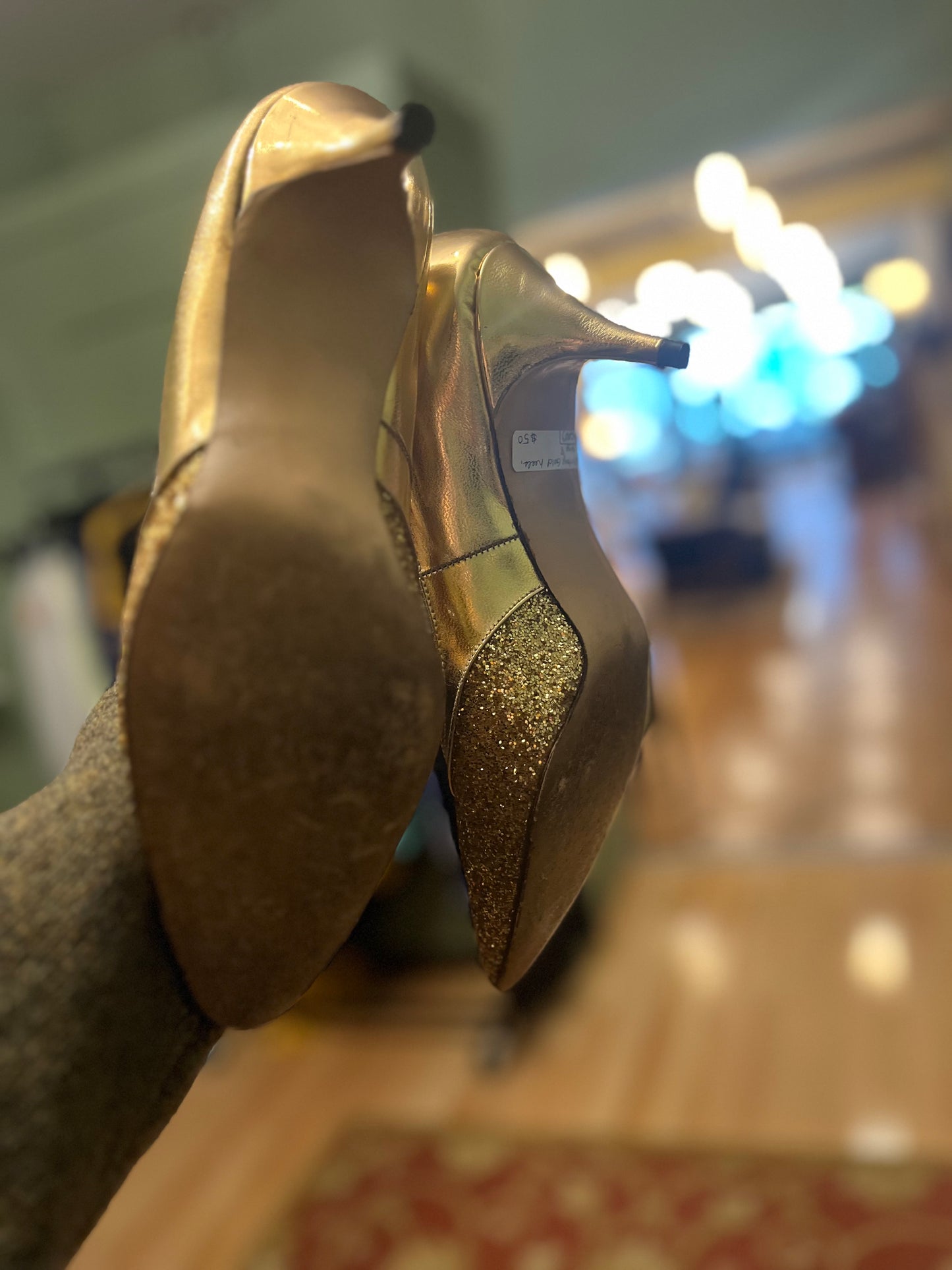 vintage gold Capriccio heels, 8