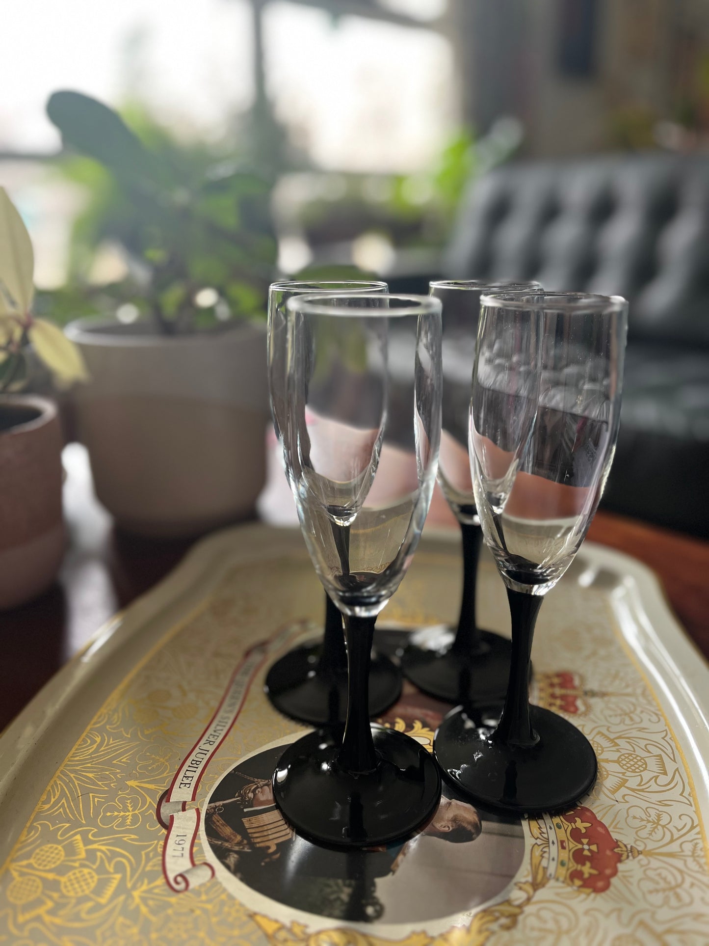 Deco Glass Champagne Flutes