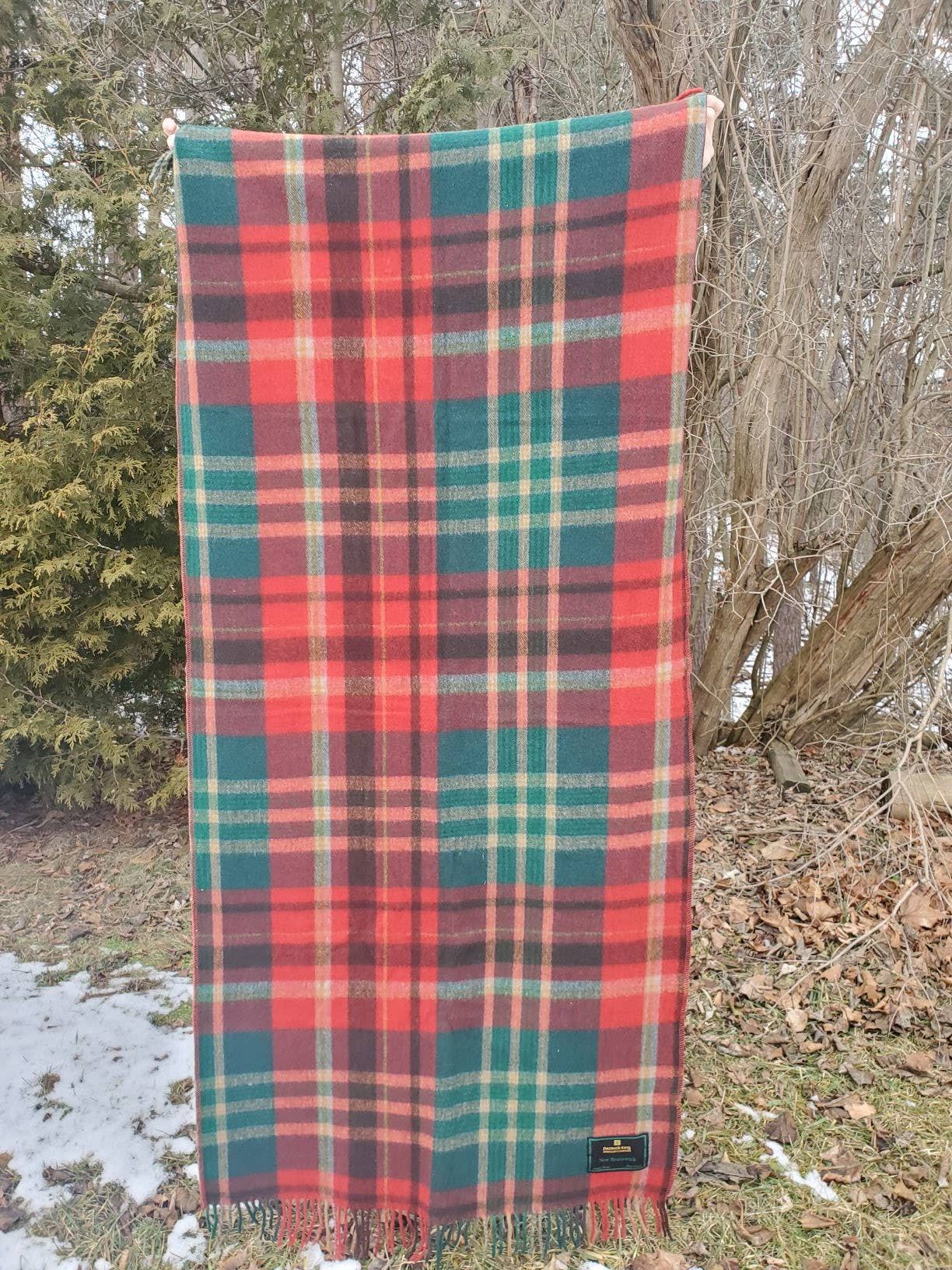 Patrick King - New Brunswick Deluxe Knee Blanket