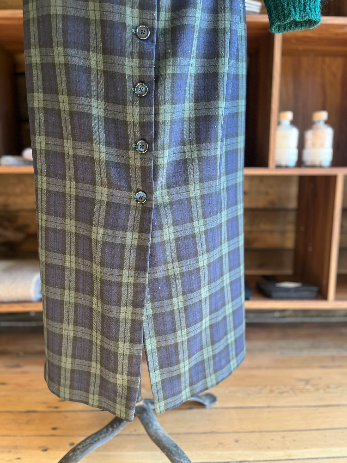 Vintage long button front plaid skirt, S/m 29”