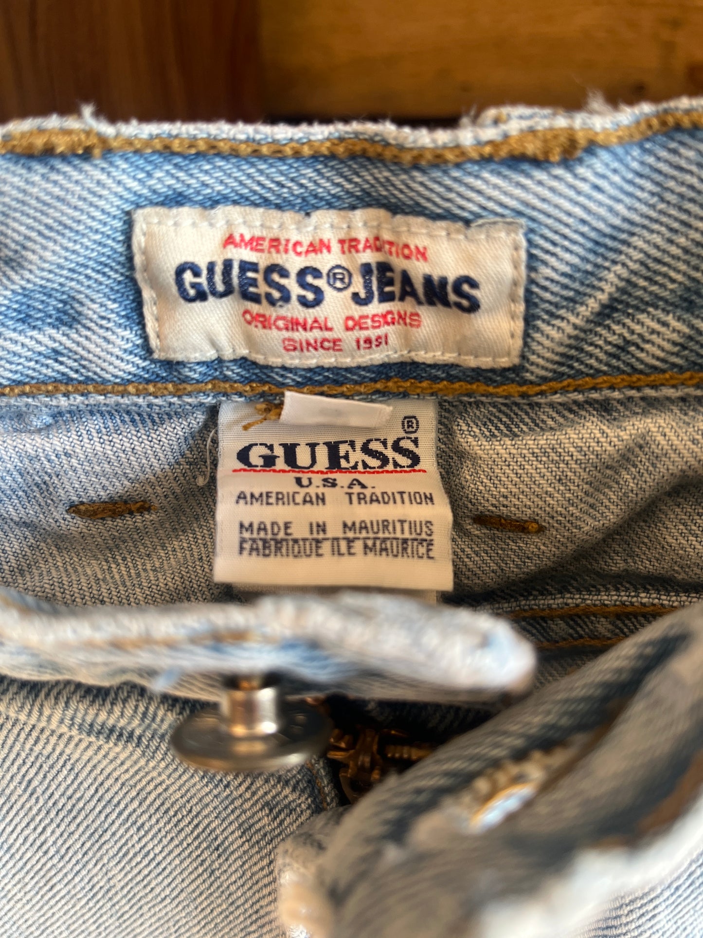 Vintage Guess jeans mid-blue wash, 26” waist