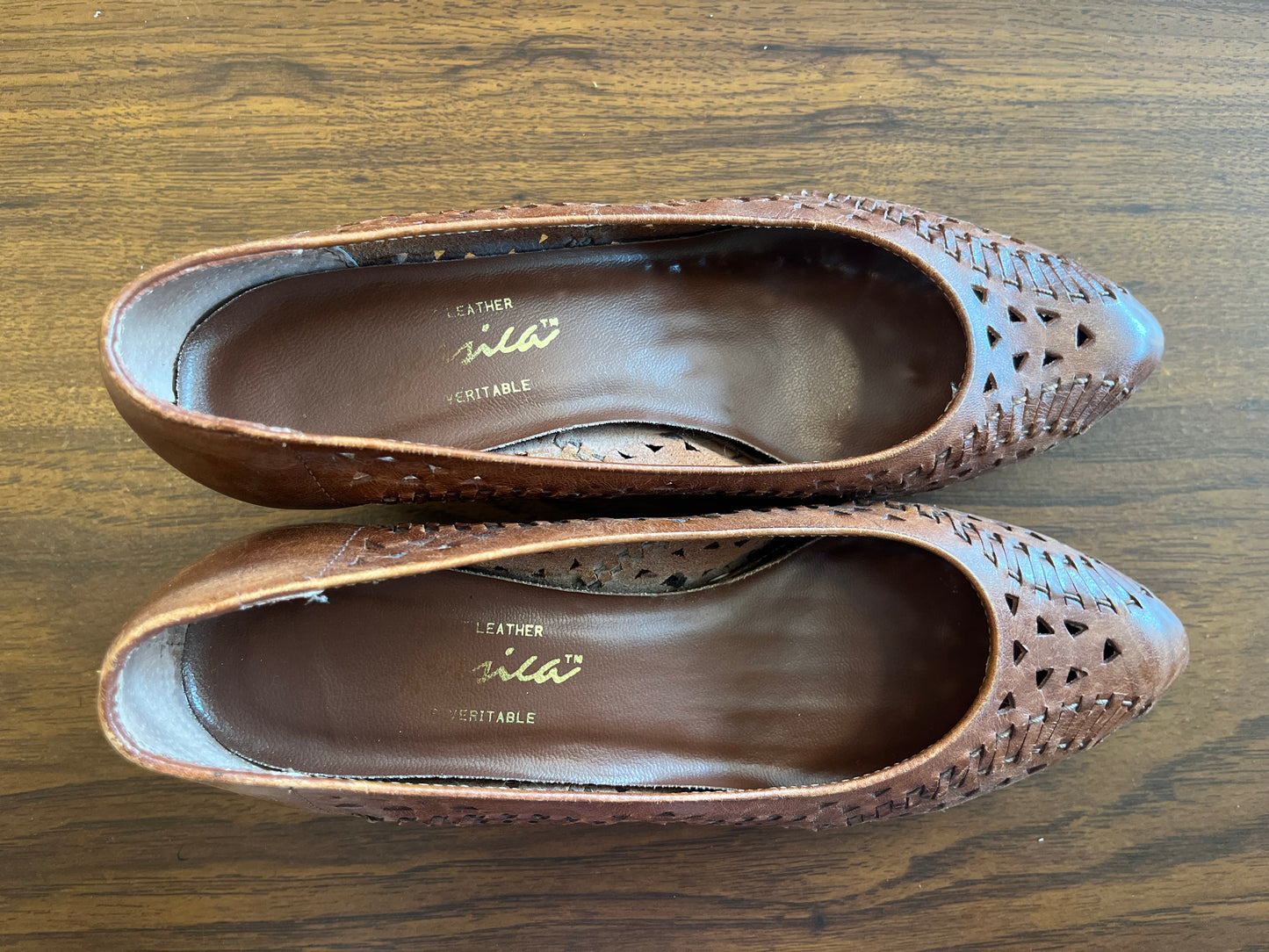 Vintage brown leather cutout pumps, 7.5