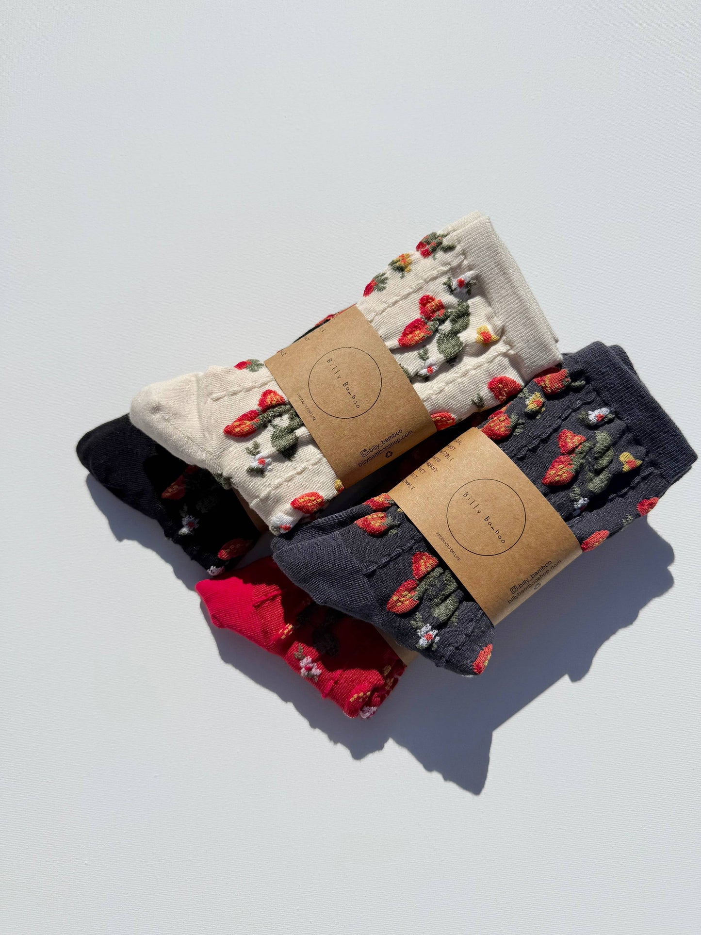 STRAWBERRIES SOCKS