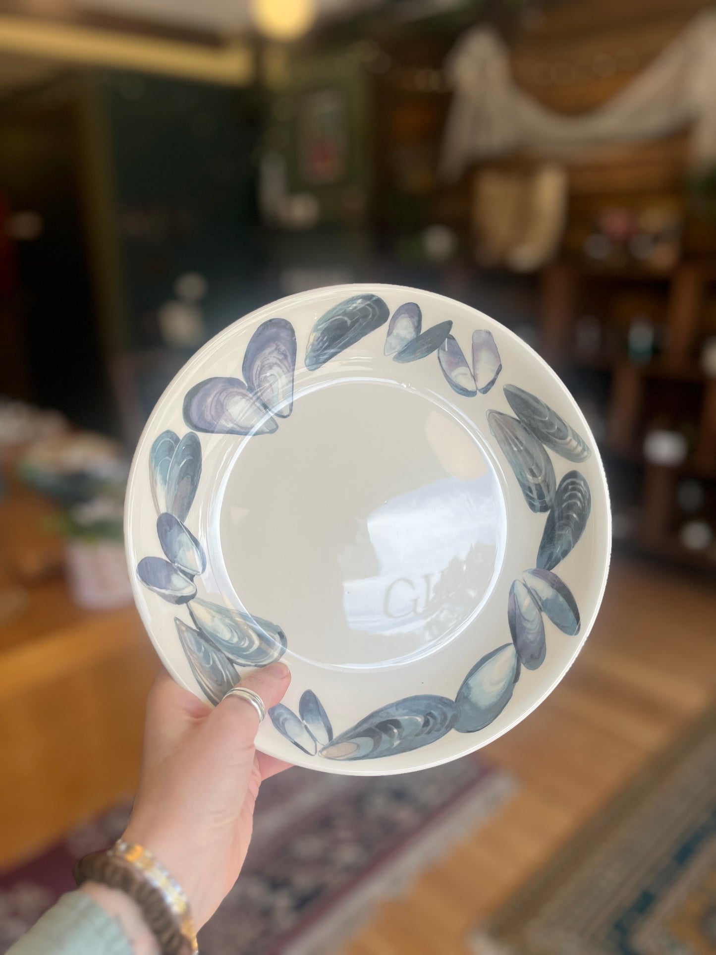 Emma Bridgewater Mussels medium pasta bowl